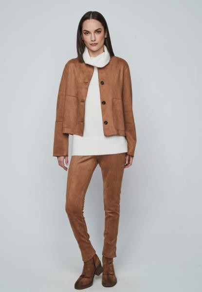 Leggings em camurcina — camel — fotografia 5
