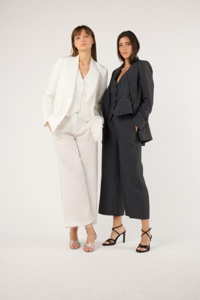 Blazer rayas.Traje BLANCO — fotografia 6