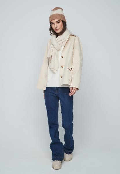 Trench corta BEIGE — fotografia 3